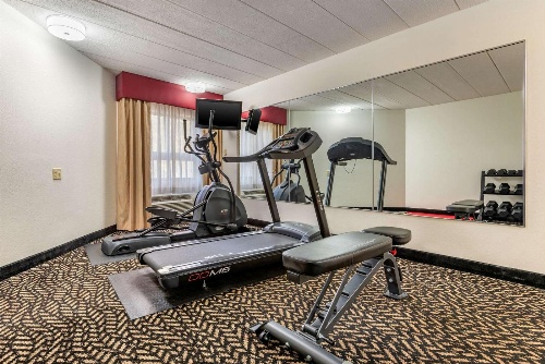 Quality Inn image 4